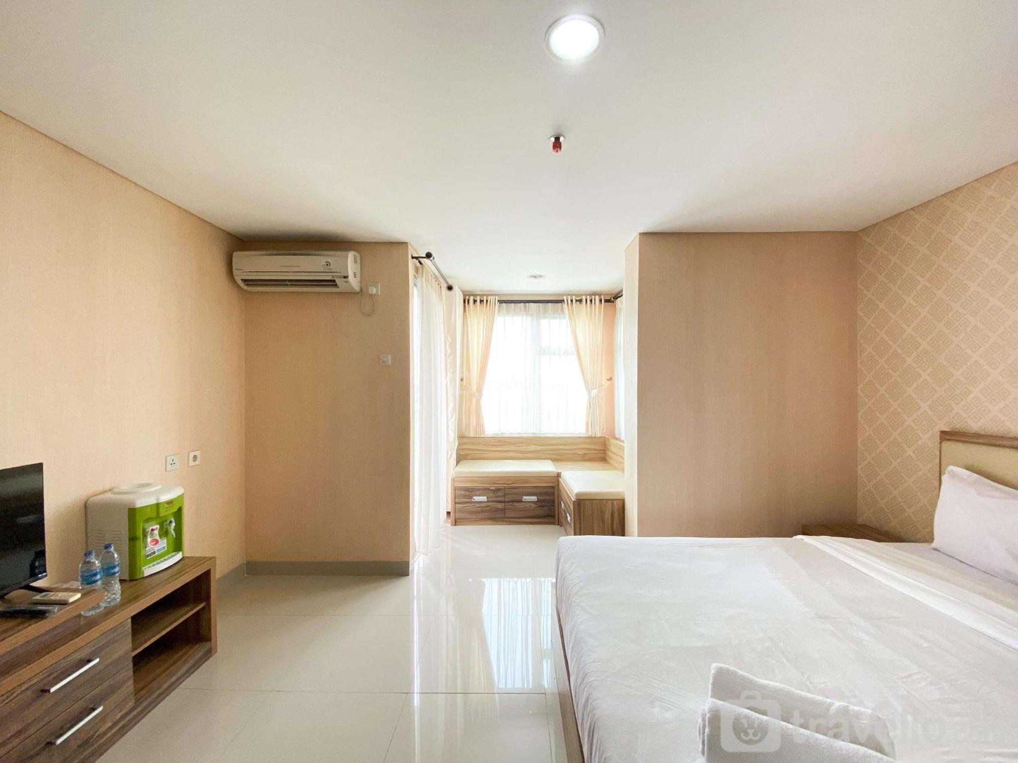 Homey And Simply Studio The Enviro Apartment By Travelio Cikarang Exterior foto