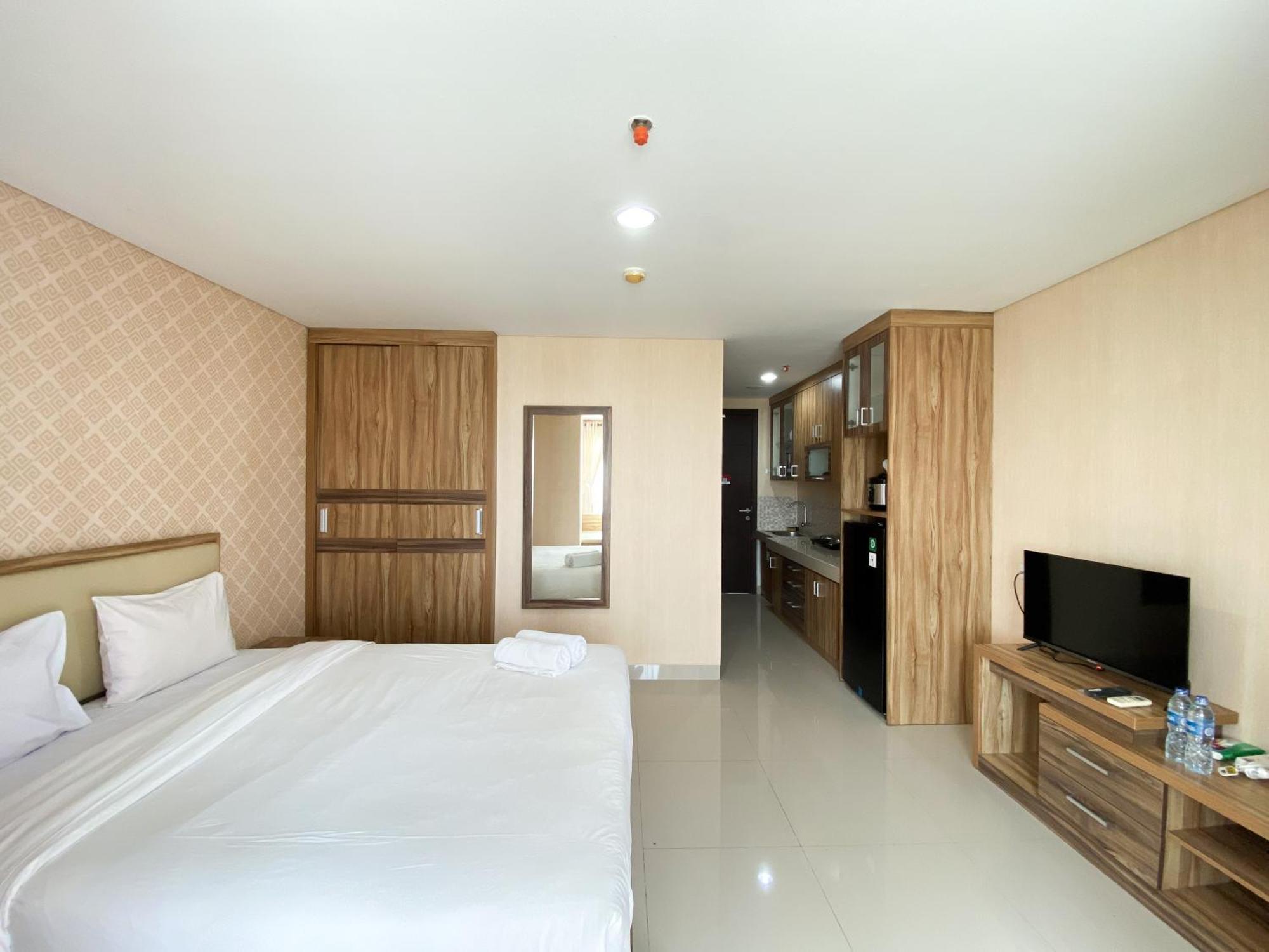 Homey And Simply Studio The Enviro Apartment By Travelio Cikarang Exterior foto